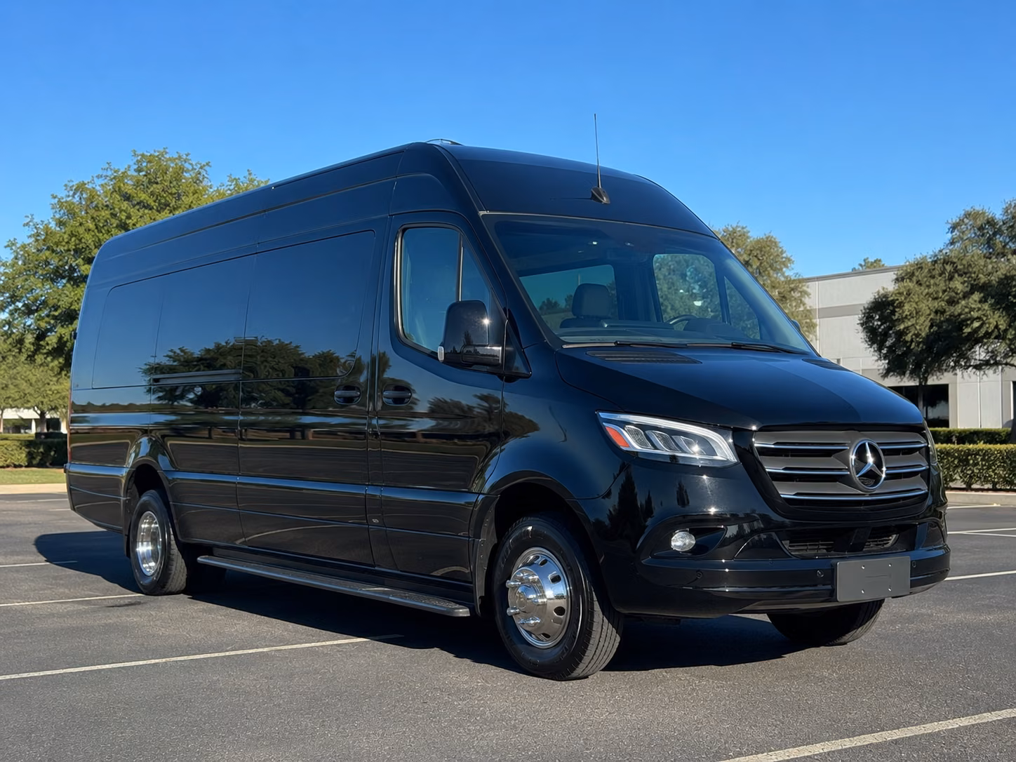 easily book transportation for your next concert or music festival 1
